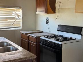 1436 Peralta St, Oakland CA 94607