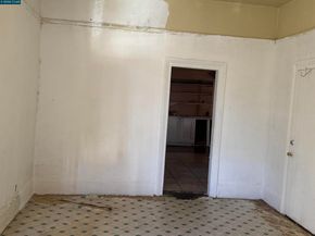1436 Peralta St, Oakland CA 94607