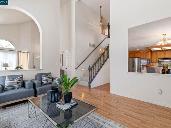 1015 Hidden Oak Ct, Concord CA 94521