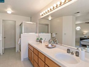 1015 Hidden Oak Ct, Concord CA 94521
