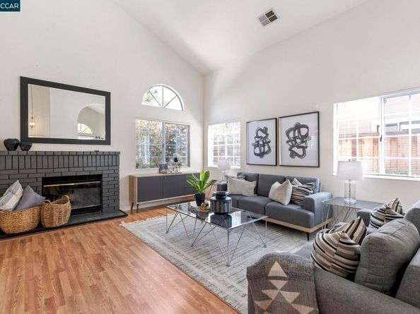 1015 Hidden Oak Ct, Concord CA 94521