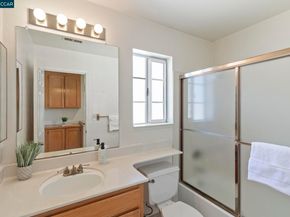 1015 Hidden Oak Ct, Concord CA 94521