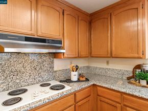 1015 Hidden Oak Ct, Concord CA 94521