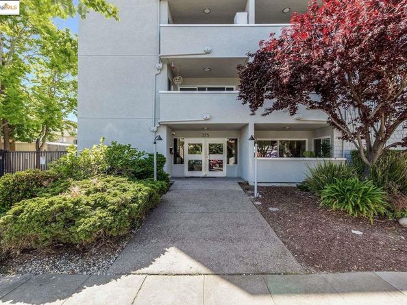 325 Kitty Hawk RD UNIT 207, Alameda CA 94501