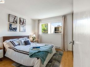 325 Kitty Hawk RD UNIT 207, Alameda CA 94501