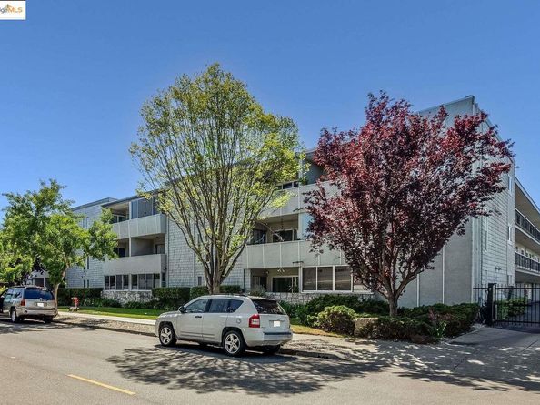 325 Kitty Hawk RD UNIT 207, Alameda CA 94501