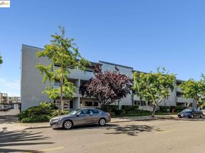 325 Kitty Hawk RD UNIT 207, Alameda CA 94501