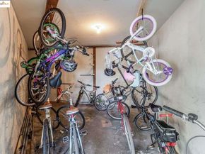 325 Kitty Hawk RD UNIT 207, Alameda CA 94501