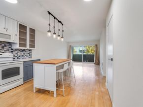 325 Kitty Hawk RD UNIT 207, Alameda CA 94501