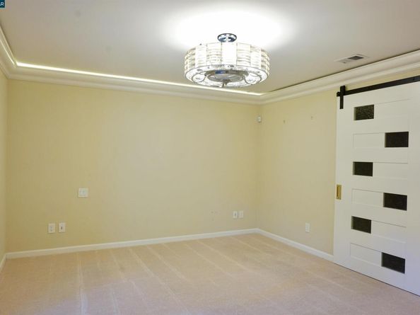 190 Cleaveland Rd 12, Pleasant Hill CA 94523