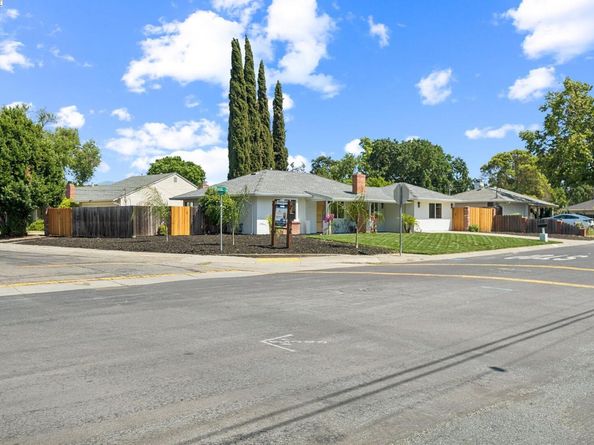 1601 Ruth Dr, Pleasant Hill CA 94523