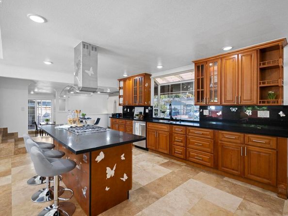 30565 Prestwick Ave, Hayward CA 94544