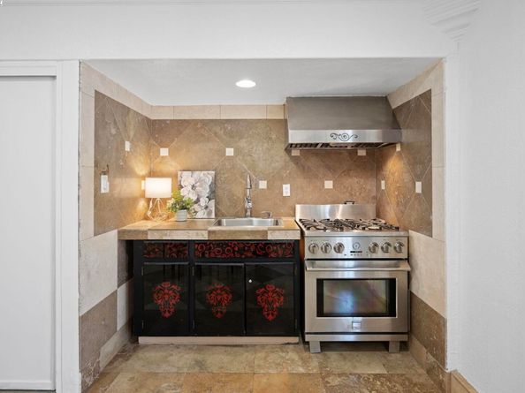 30565 Prestwick Ave, Hayward CA 94544