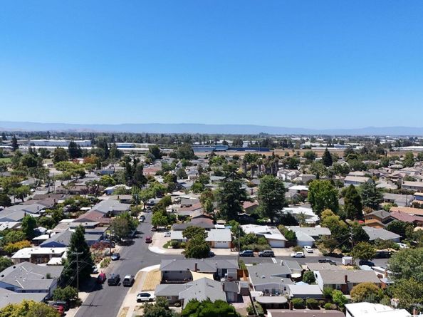 30565 Prestwick Ave, Hayward CA 94544
