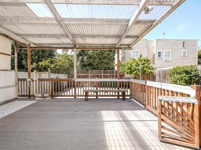 2207 E 19th St, Oakland CA 94606