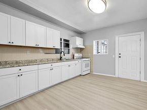2207 E 19th St, Oakland CA 94606