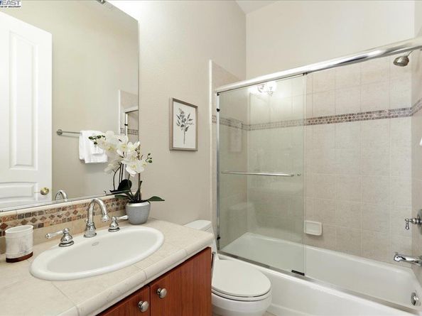 2109 Black Oak Ct, Pleasanton CA 94588
