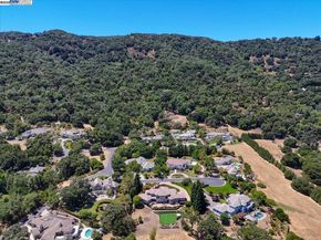 2109 Black Oak Ct, Pleasanton CA 94588