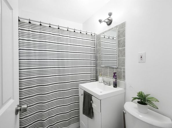 21926 Victory Dr, Hayward CA 94541