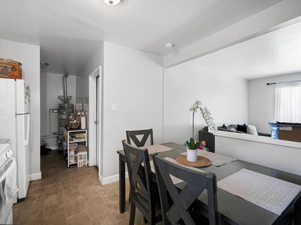 21926 Victory Dr, Hayward CA 94541