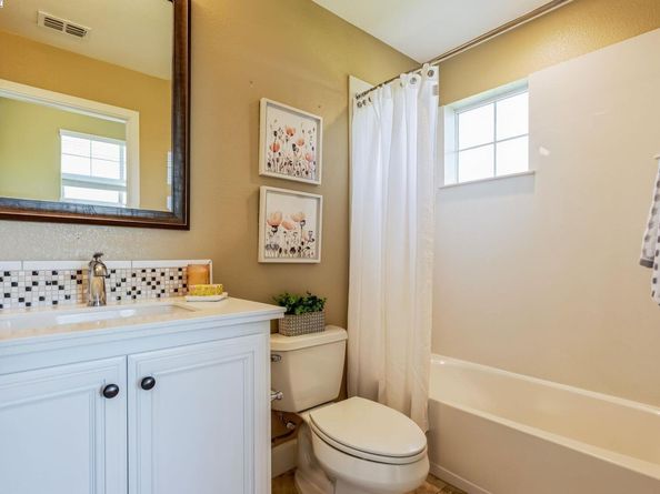 389 Basswood Cmn 5, Livermore CA 94551