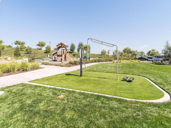 389 Basswood Cmn 5, Livermore CA 94551
