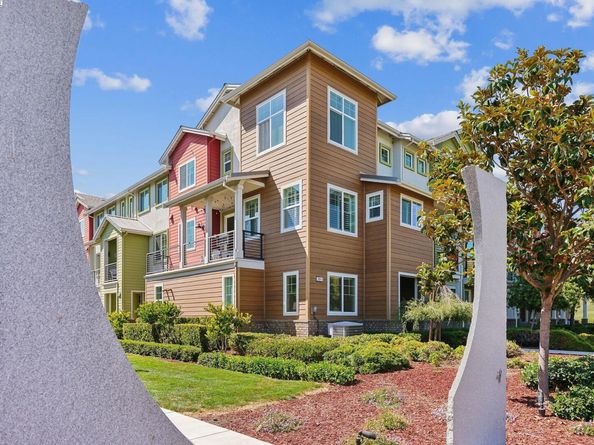 389 Basswood Cmn 5, Livermore CA 94551