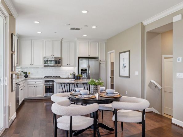 389 Basswood Cmn 5, Livermore CA 94551