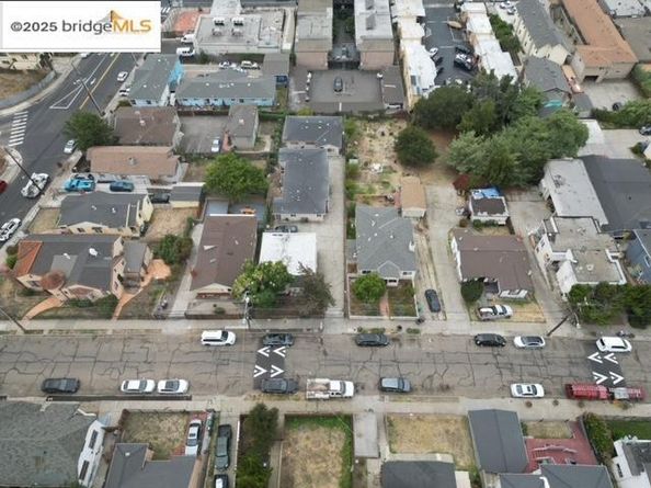 8117 Ney Ave, Oakland CA 94605