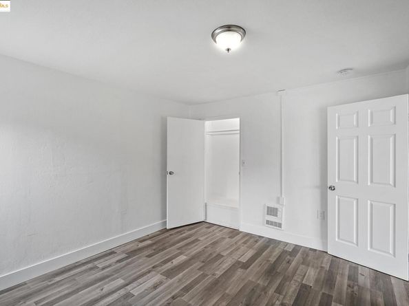 8117 Ney Ave, Oakland CA 94605