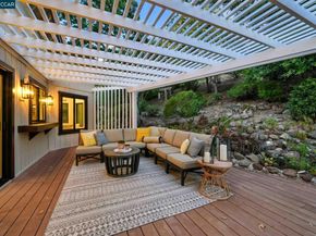 1542 Hillgrade Ave, Alamo CA 94507