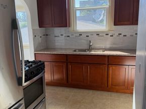 3243 E 23Rd St, Oakland CA 94601