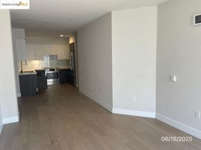 901 Jefferson St 406, Oakland CA 94607