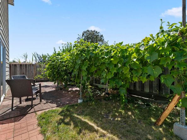 35421 Cleremont Dr, Newark CA 94560