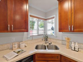 35421 Cleremont Dr, Newark CA 94560