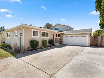 35421 Cleremont Dr