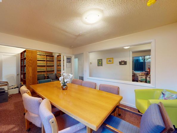 54 Railroad Ave, Richmond CA 94801