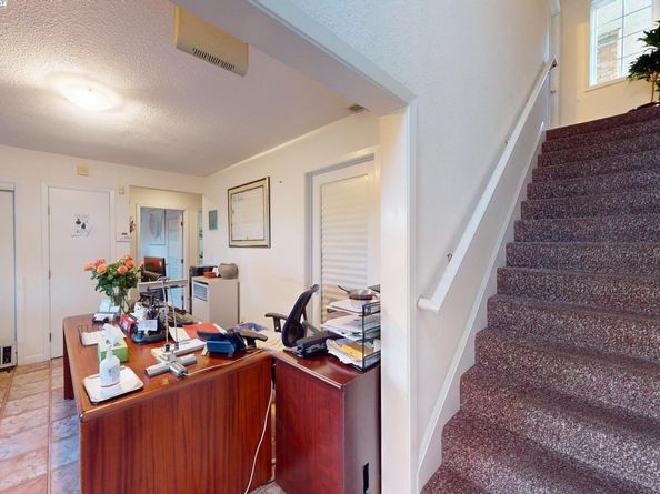 54 Railroad Ave, Richmond CA 94801