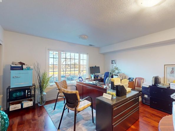 54 Railroad Ave, Richmond CA 94801
