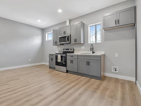 221 4th, Richmond CA 94801