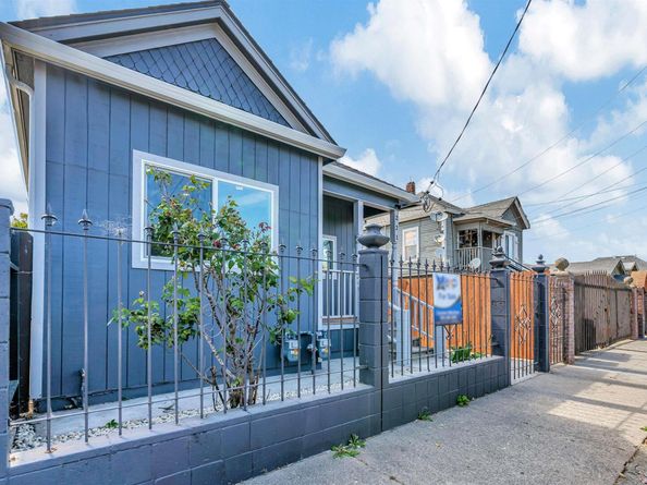 221 4th, Richmond CA 94801