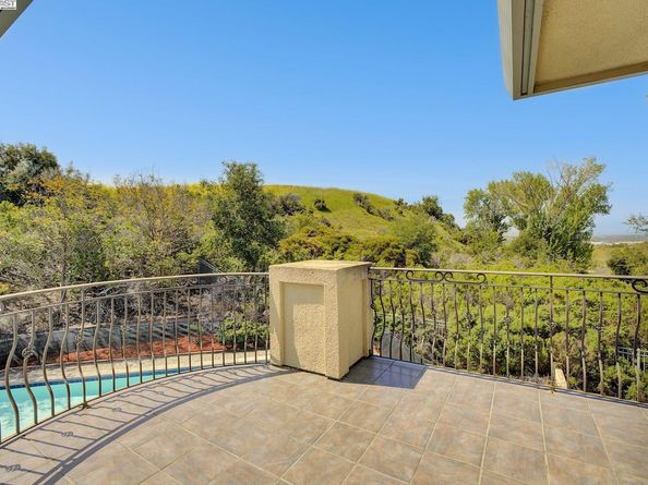 48564 Avalon Heights Ter, Fremont CA 94539