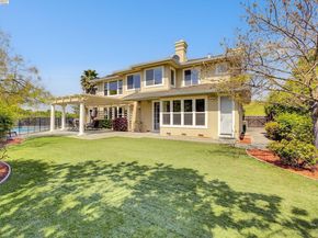 48564 Avalon Heights Ter, Fremont CA 94539