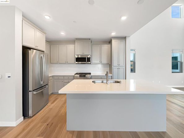 5862 El Dorado Ln, Dublin CA 94568