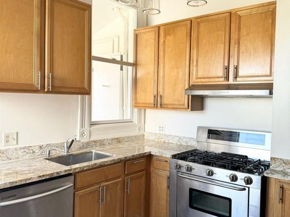 4499 17th, San Francisco CA 94114