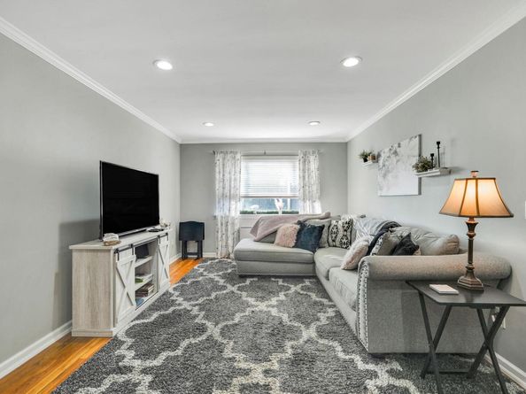 200 Atlantic Avenue 331, Lynbrook NY 11563