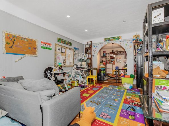 4101 Paulding Avenue, Bronx NY 10466