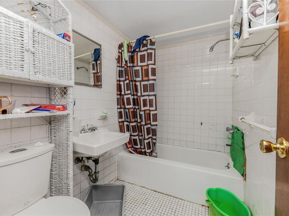 4101 Paulding Avenue, Bronx NY 10466
