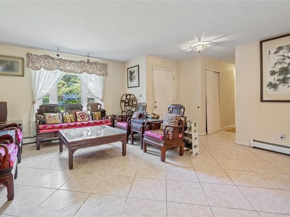 837 Old Medford Avenue, Medford NY 11763