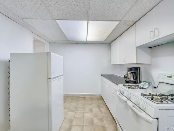 371 W 20th Street, Deer Park NY 11729